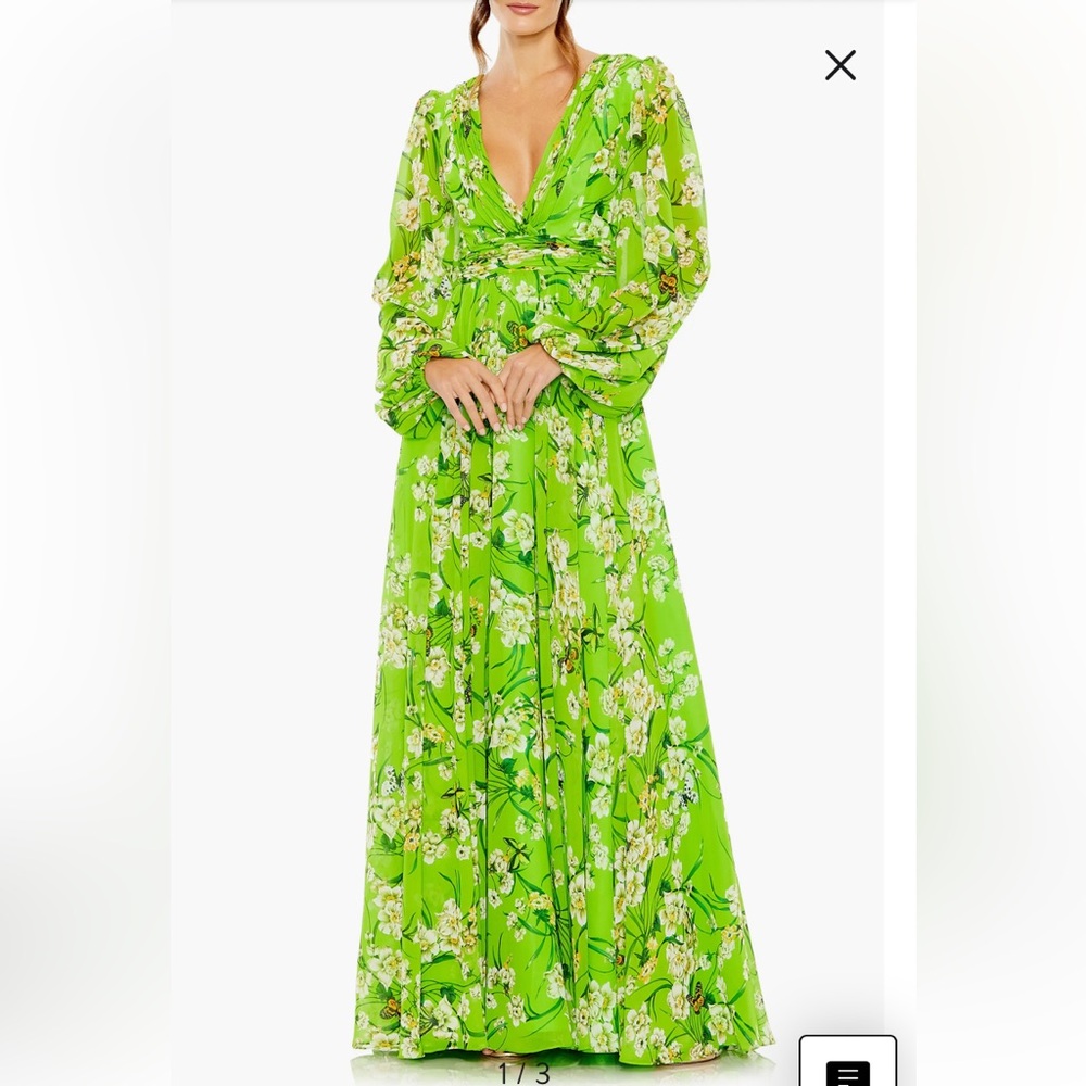 Mac Duggal
Puff Sleeve Floral Print Chiffon Gown